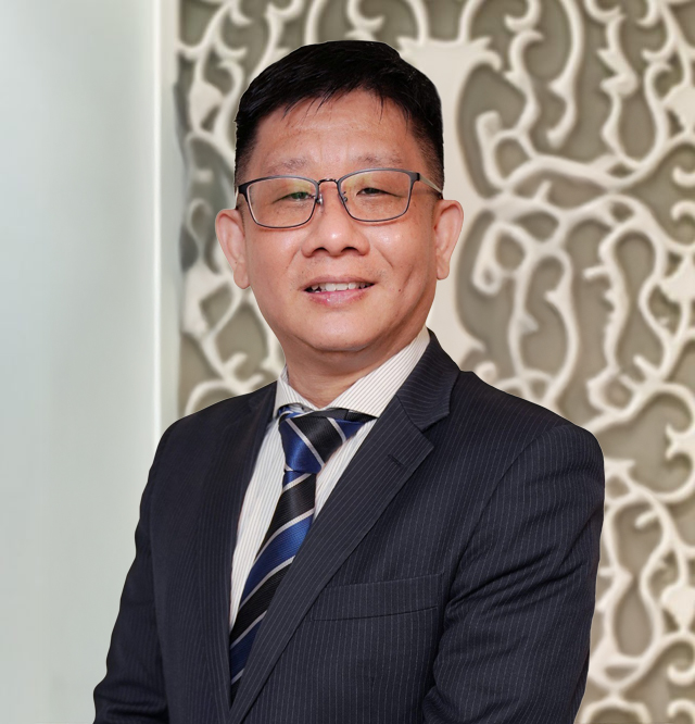 Ts. Dr. Julian Tan Kok Ping